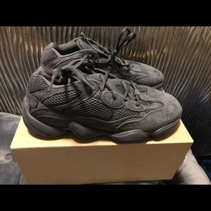 Yeezy 500 Sneakers